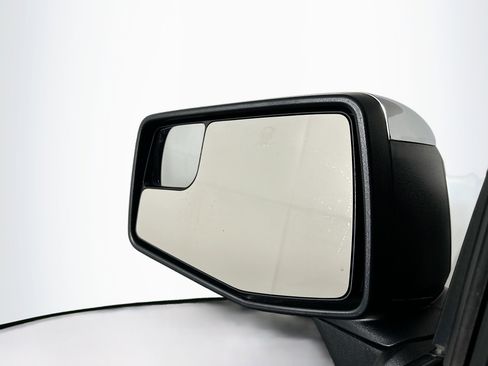 Used 2022 Chevrolet Silverado 1500 LT image 16