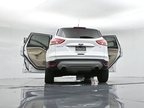 Used 2015 Ford Escape SE image 44