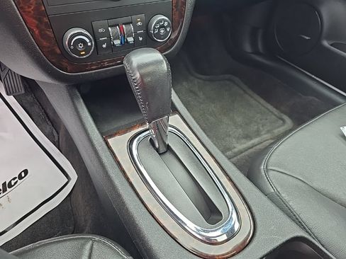 Used 2014 Chevrolet Impala LTZ FWD image 15