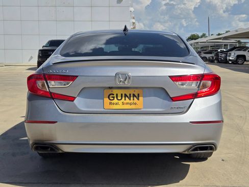 Used 2022 Honda Accord Sport image 6