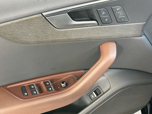 Used 2019 Audi A4 2.0T Premium image 17