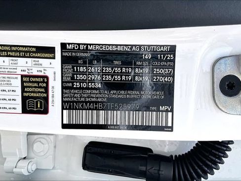 Used 2026 Mercedes-Benz GLC 300 4MATIC image 22