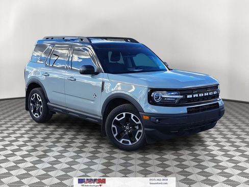 Used 2023 Ford Bronco Sport Outer Banks image 1