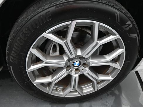 Used 2021 BMW X7 xDrive40i w/ Premium Package AWD/4WD image 47