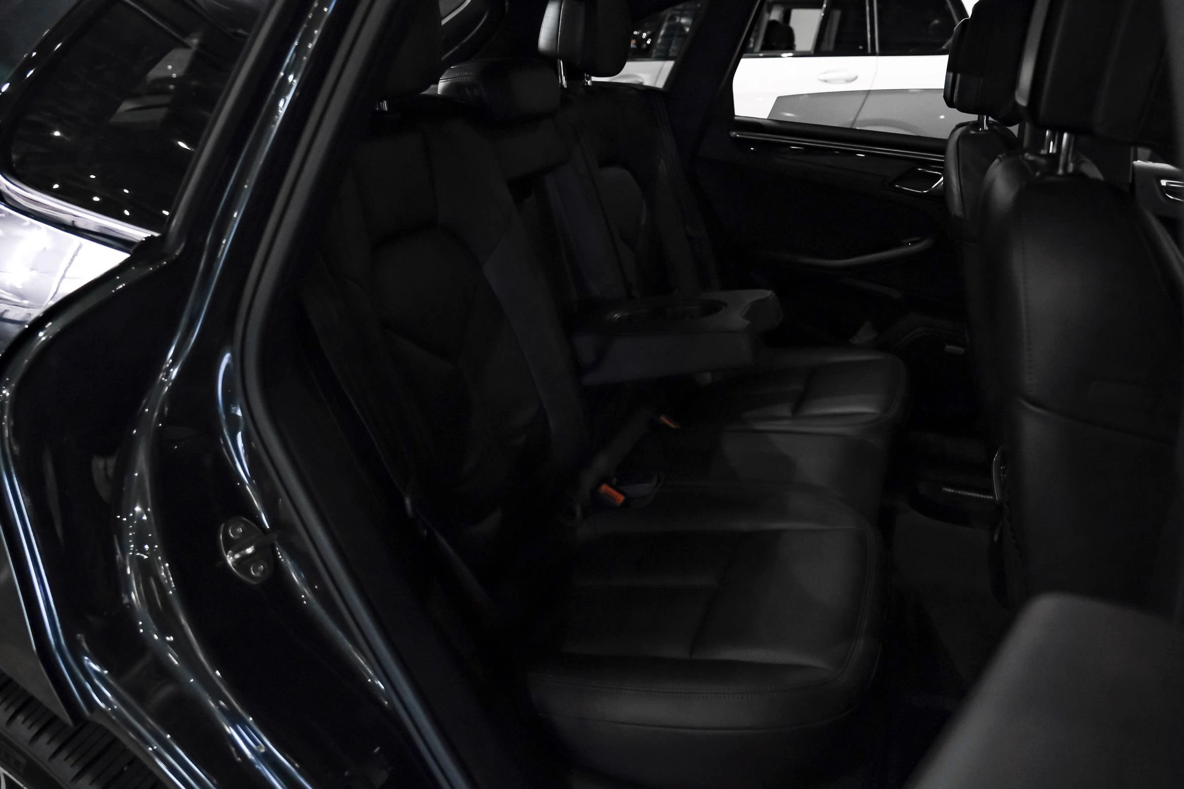 Used 2017 Porsche Macan S AWD/4WD image 32
