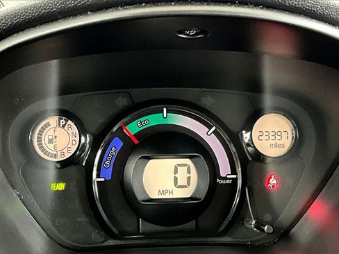 Used 2012 Mitsubishi i ES image 2