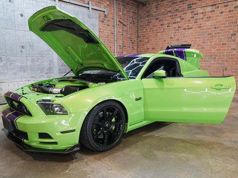 Used 2013 Ford Mustang GT Premium w/ Brembo Brake Pkg RWD image 25