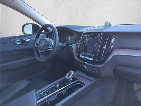 Used 2023 Volvo XC60 T8 Ultimate image 19