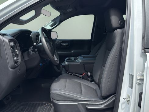 Used 2019 Chevrolet Silverado 1500 Custom Trail Boss w/ Custom Convenience Package AWD/4WD image 10