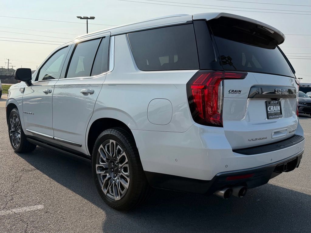 Used 2023 GMC Yukon Denali Ultimate AWD/4WD image 5