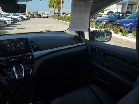 Used 2024 Honda Odyssey Touring image 19