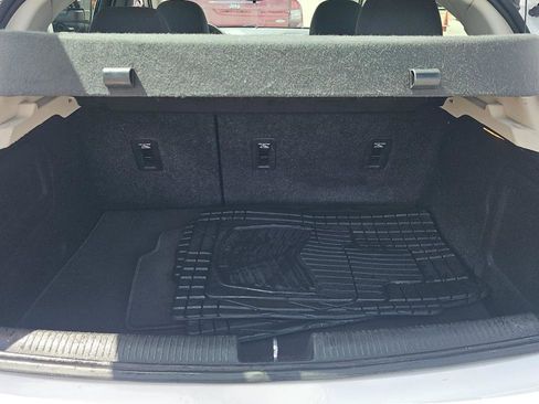 Used 2018 Chevrolet Cruze LT image 13