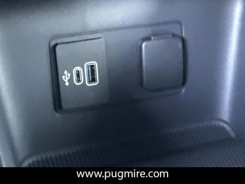 New 2026 Ford Explorer ST-Line w/ ST-Line Street Pack image 32