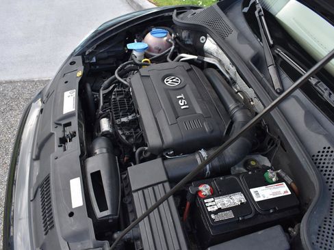Used 2014 Volkswagen Beetle 1.8T FWD image 26