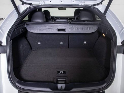 Used 2025 INFINITI QX55 Luxe w/ Cargo Package image 9