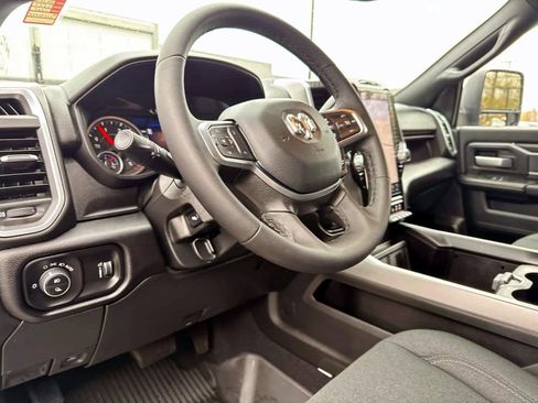 Used 2025 RAM 3500 Big Horn AWD/4WD image 21