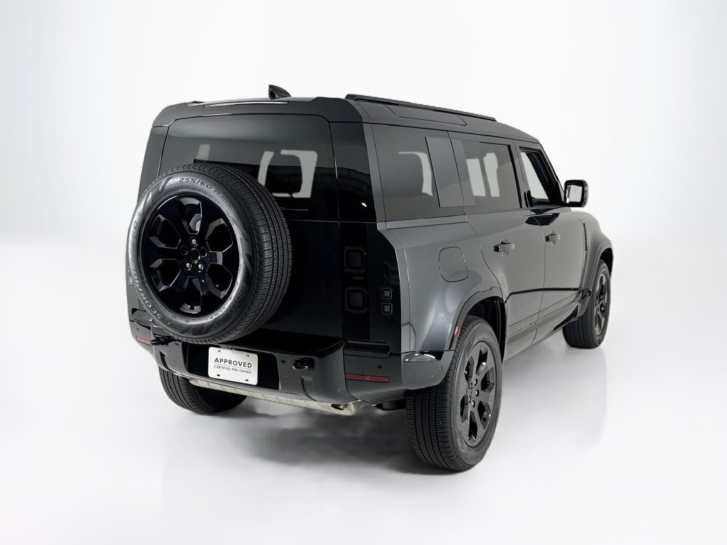 Used 2026 Land Rover Defender 110 X-Dynamic SE AWD/4WD image 5