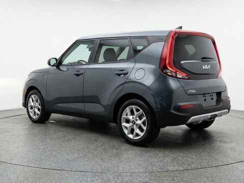 Used 2025 Kia Soul LX w/ LX Technology Package image 6