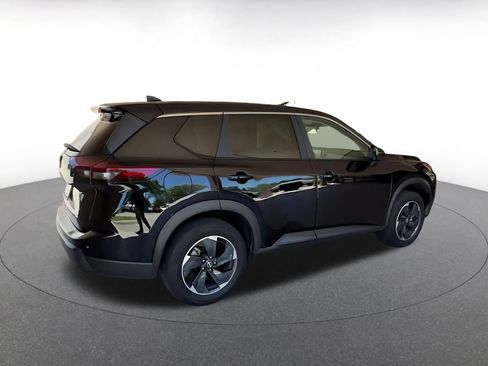 Used 2025 Nissan Rogue SV FWD image 14