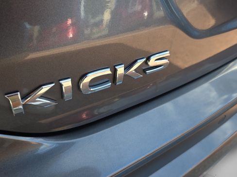 Used 2023 Nissan Kicks SV w/ Interior Electronics Package FWD image 30
