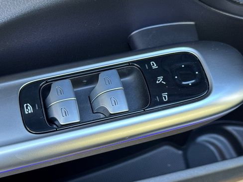 Used 2023 Mercedes-Benz C 300 C 300 image 25