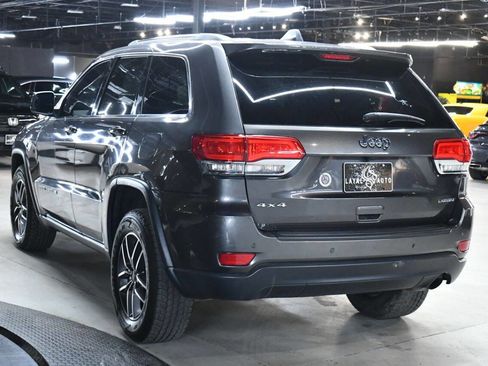 Used 2019 Jeep Grand Cherokee Laredo w/ 18" Wheel & 8.4" Radio Group image 7