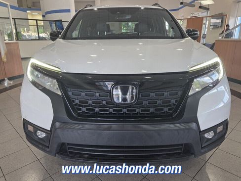 Used 2021 Honda Passport Touring image 2
