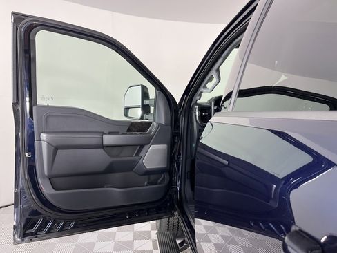 Certified 2025 Ford F350 Lariat image 9