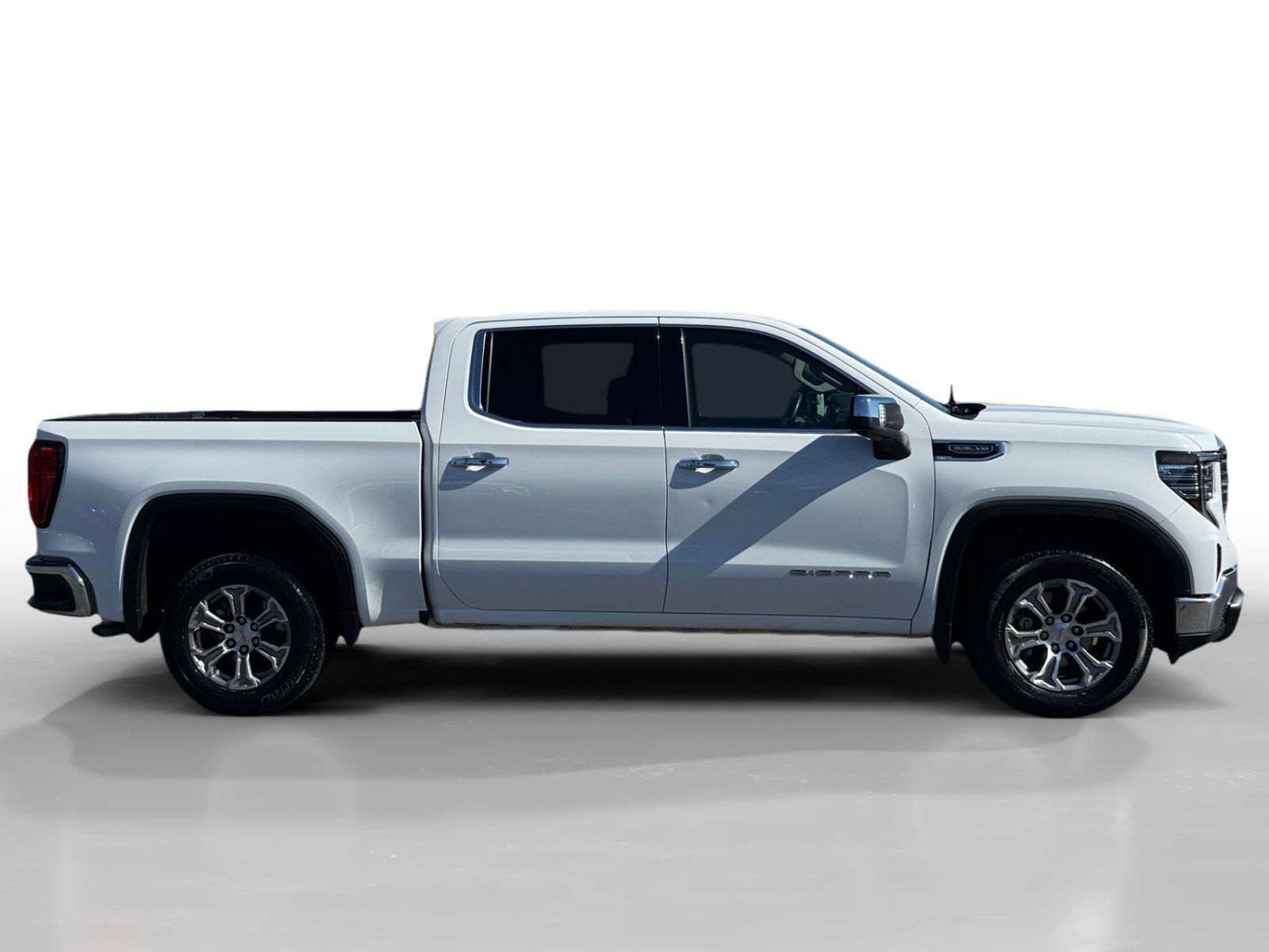 Used 2025 GMC Sierra 1500 SLT RWD image 6