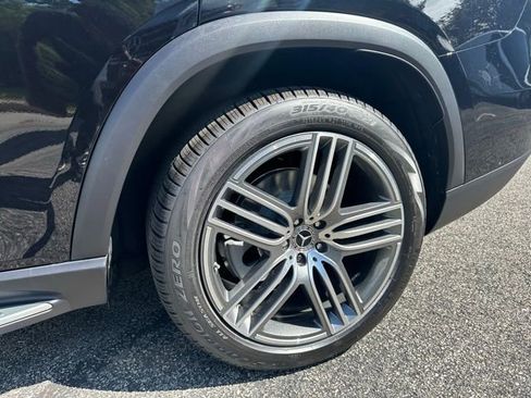 New 2026 Mercedes-Benz GLS 450 4MATIC image 10