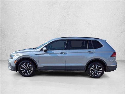 Used 2022 Volkswagen Tiguan S FWD image 8