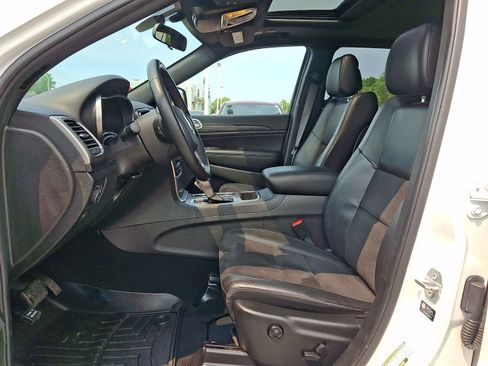 Used 2021 Jeep Grand Cherokee Laredo X AWD/4WD image 15