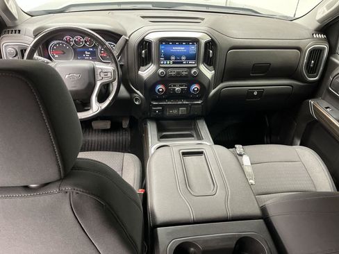 Certified 2021 Chevrolet Silverado 1500 LT Trail Boss w/ Bed Protection Package AWD/4WD image 4