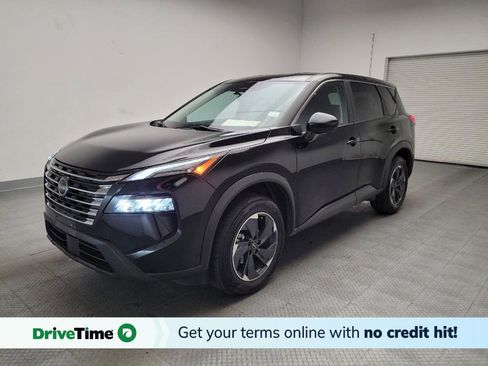 Used 2024 Nissan Rogue SV image 1