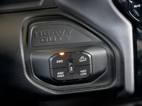 Used 2025 RAM 2500 Big Horn AWD/4WD image 25