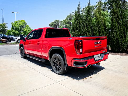 Used 2021 GMC Sierra 1500 Elevation w/ X31 Off-Road Package AWD/4WD image 9