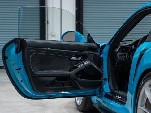 Used 2019 Porsche 911 GT3 RS image 24