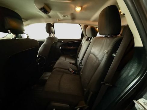 Used 2016 Dodge Journey SXT w/ Comfort/Convenience Group FWD image 21