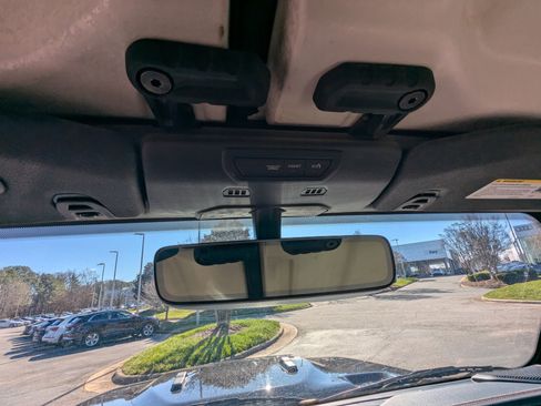 Used 2022 Jeep Gladiator Mojave w/ Cold Weather Group image 24