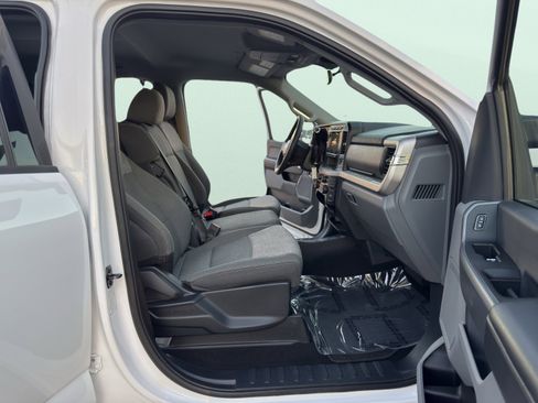 Used 2024 Ford F350 XLT image 46