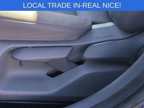 Used 2019 Toyota Camry L image 20