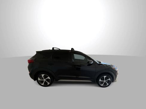 Used 2018 Hyundai Tucson Value AWD/4WD image 9