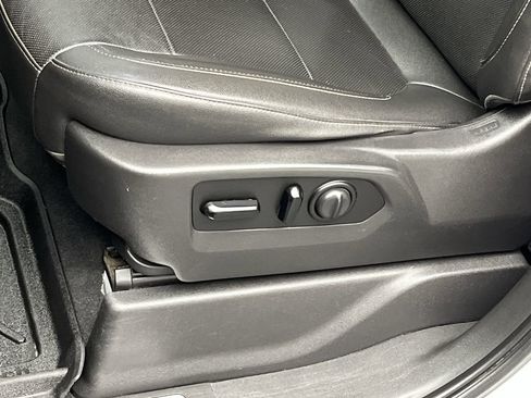 Used 2021 GMC Sierra 1500 SLT image 10