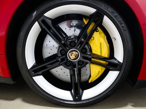 Used 2020 Porsche Taycan image 23