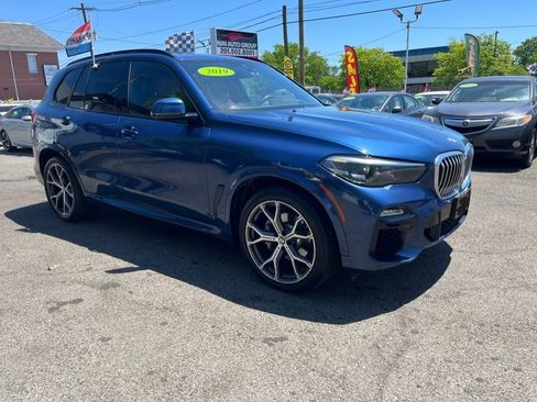 Used 2019 BMW X5 xDrive40i w/ M Sport Package AWD/4WD image 3