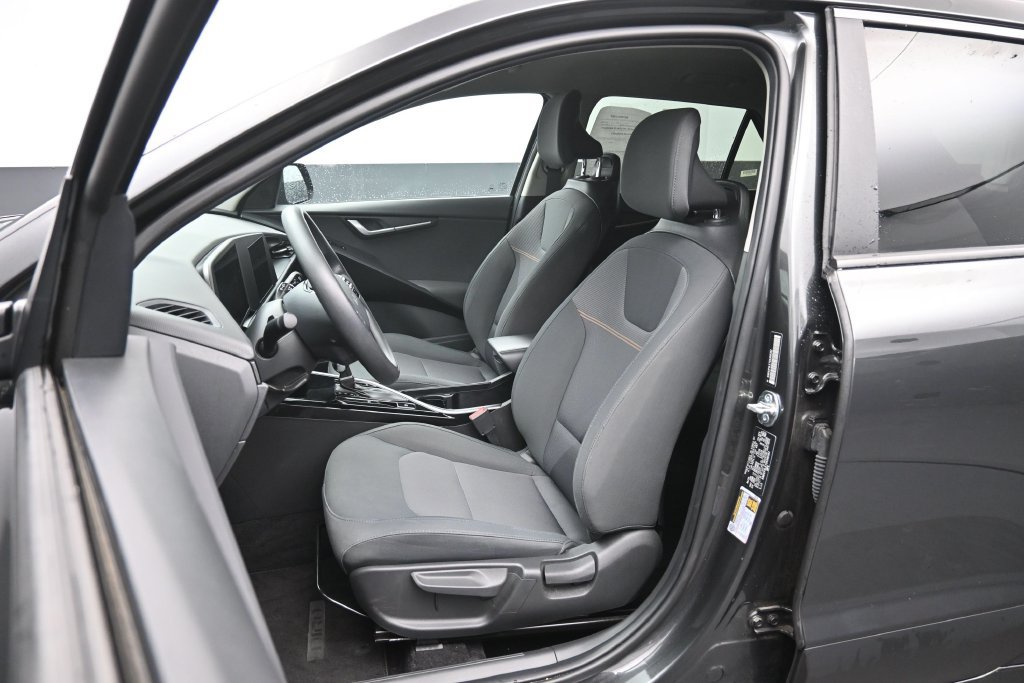 Used 2025 Kia Niro LX FWD image 20