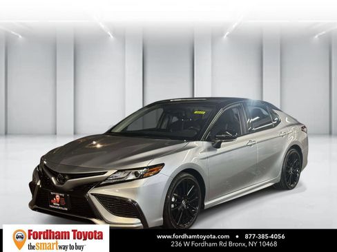 Used 2023 Toyota Camry XSE w/ Cold Weather Package AWD/4WD image 4