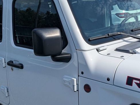 Used 2024 Jeep Gladiator Rubicon AWD/4WD image 10