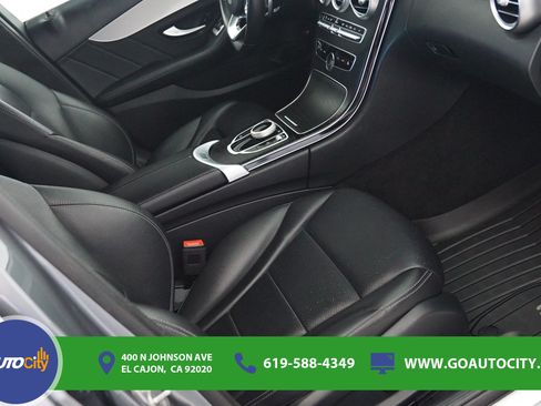 Used 2021 Mercedes-Benz C 300 Sedan image 8