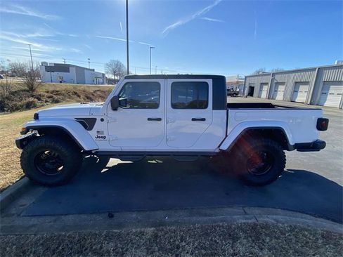 Used 2021 Jeep Gladiator Sport image 6